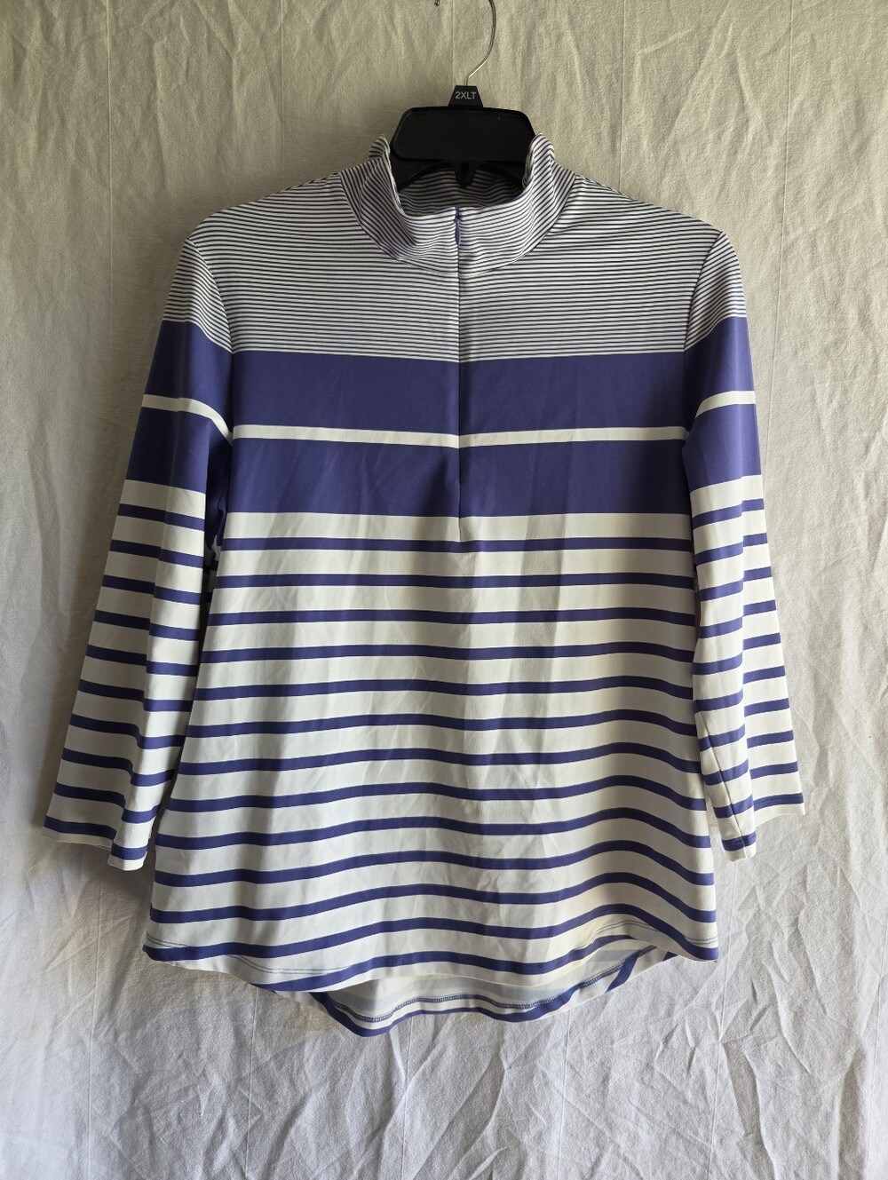 Tommy Bahama Island Zone Active Quarter Zip  Pullover Womens Medium Blue Striped